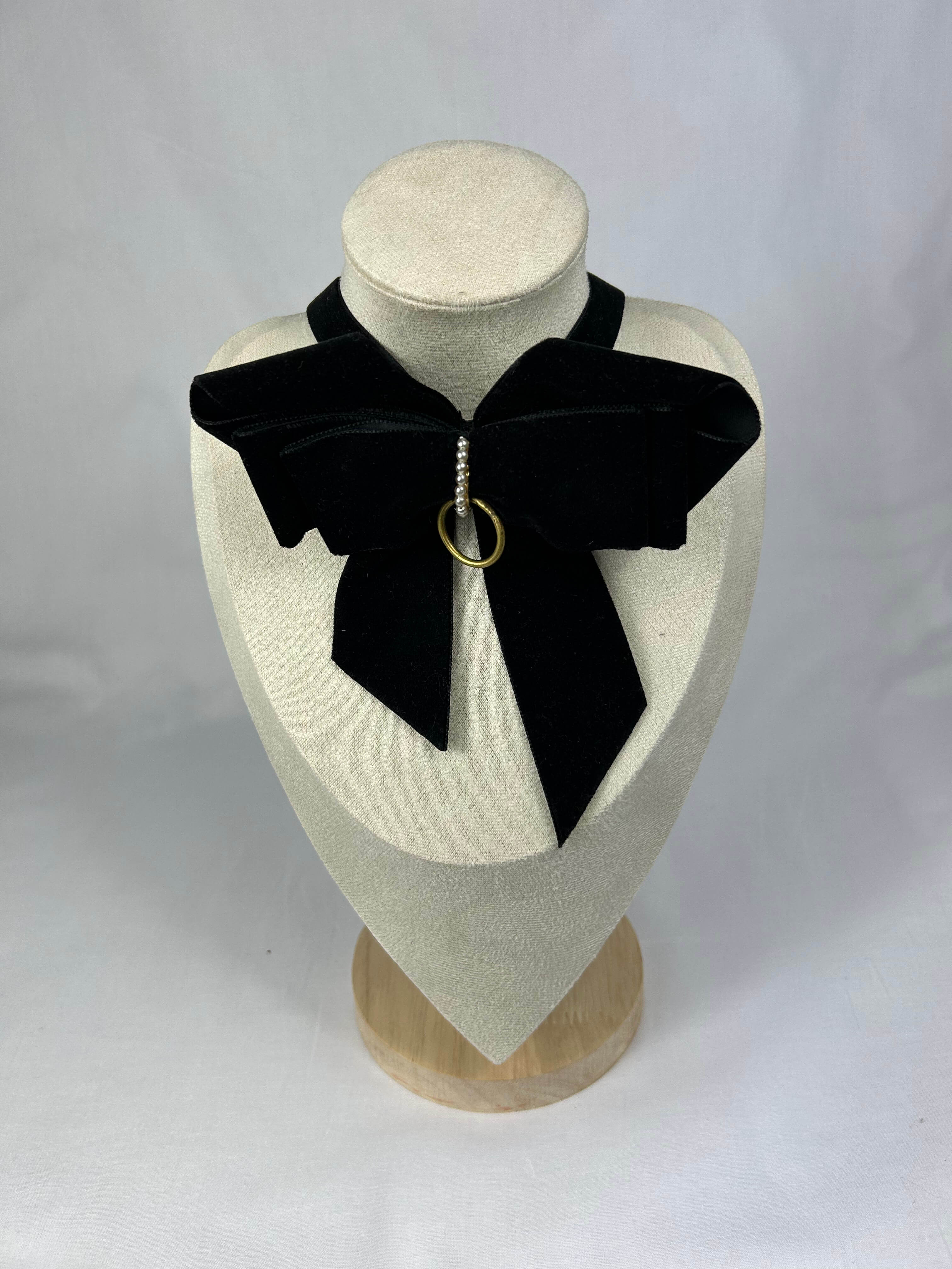 Choker+Brosch Guld Svart