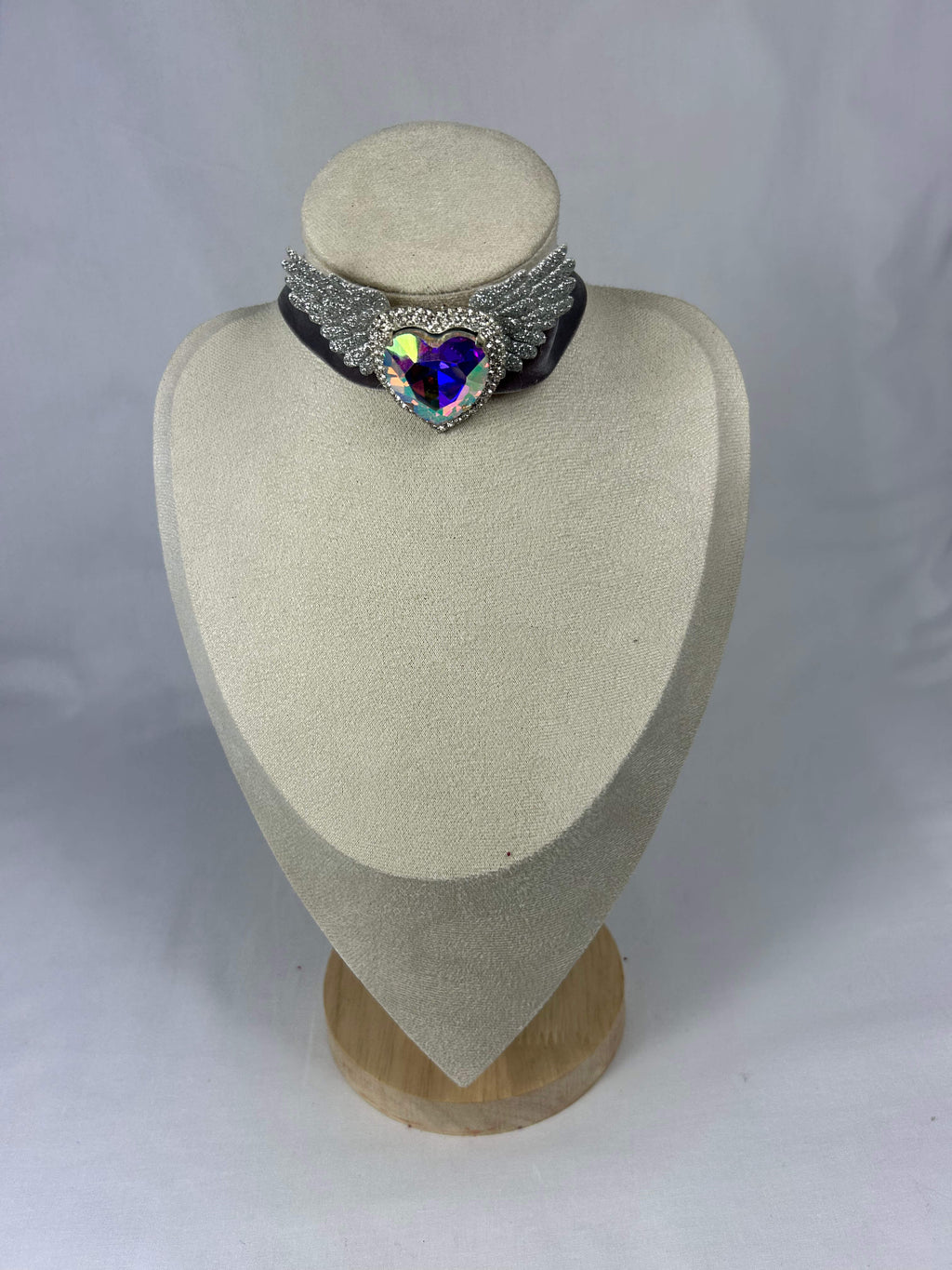 Choker Grå Hjärta Vingar