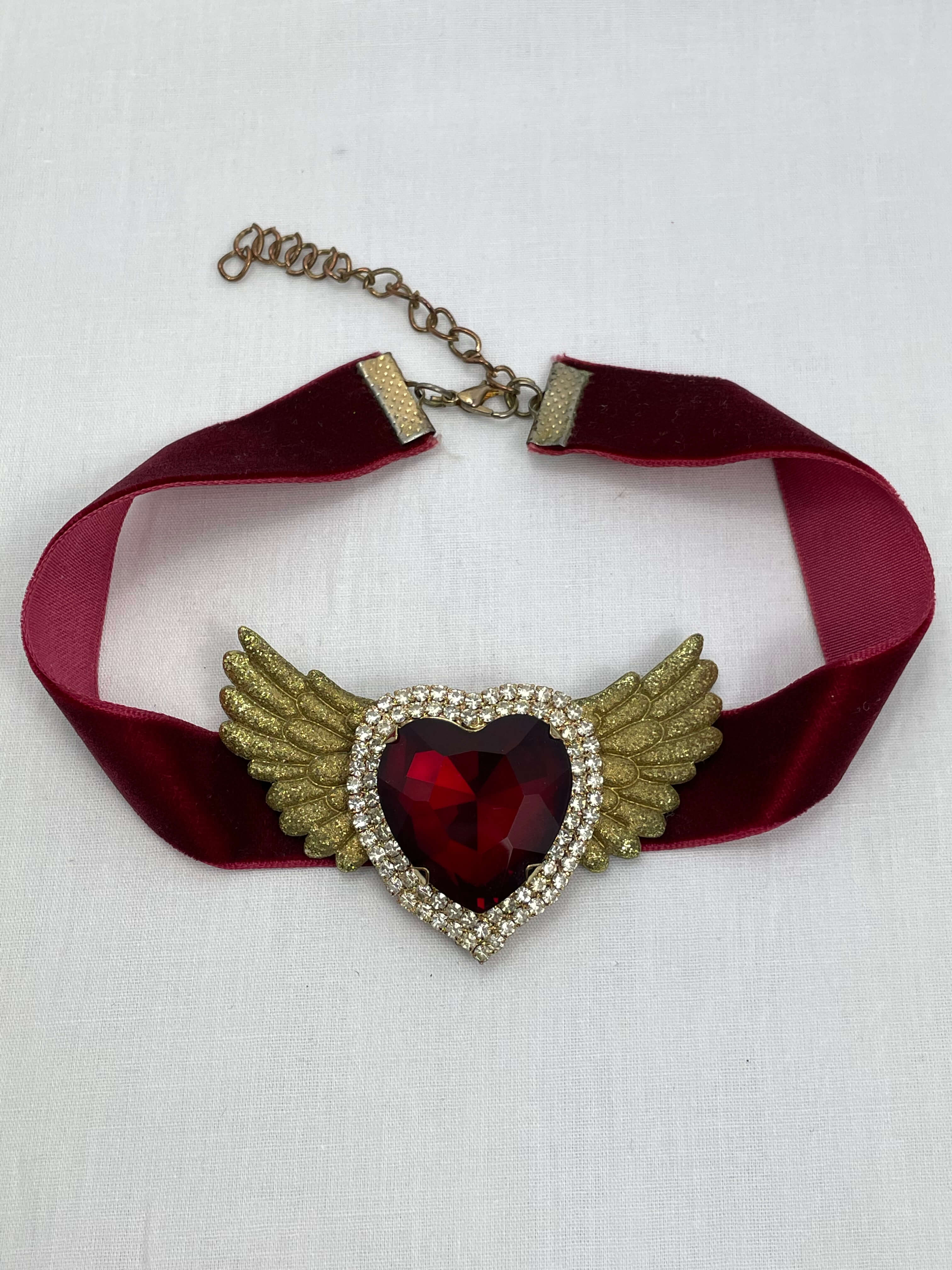 Choker Röd Hjärta Vingar