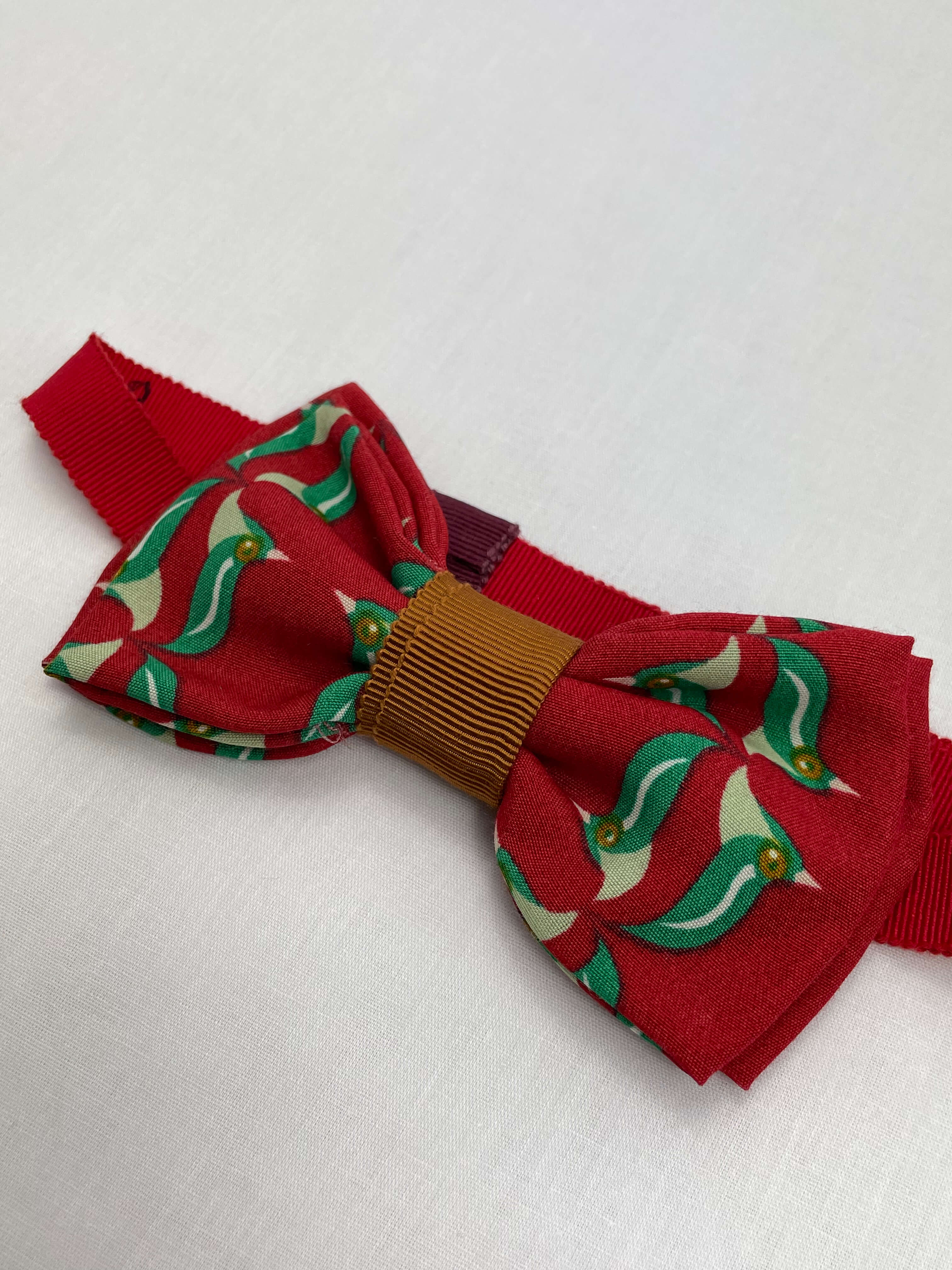 Flugor Röd Grön Fågel