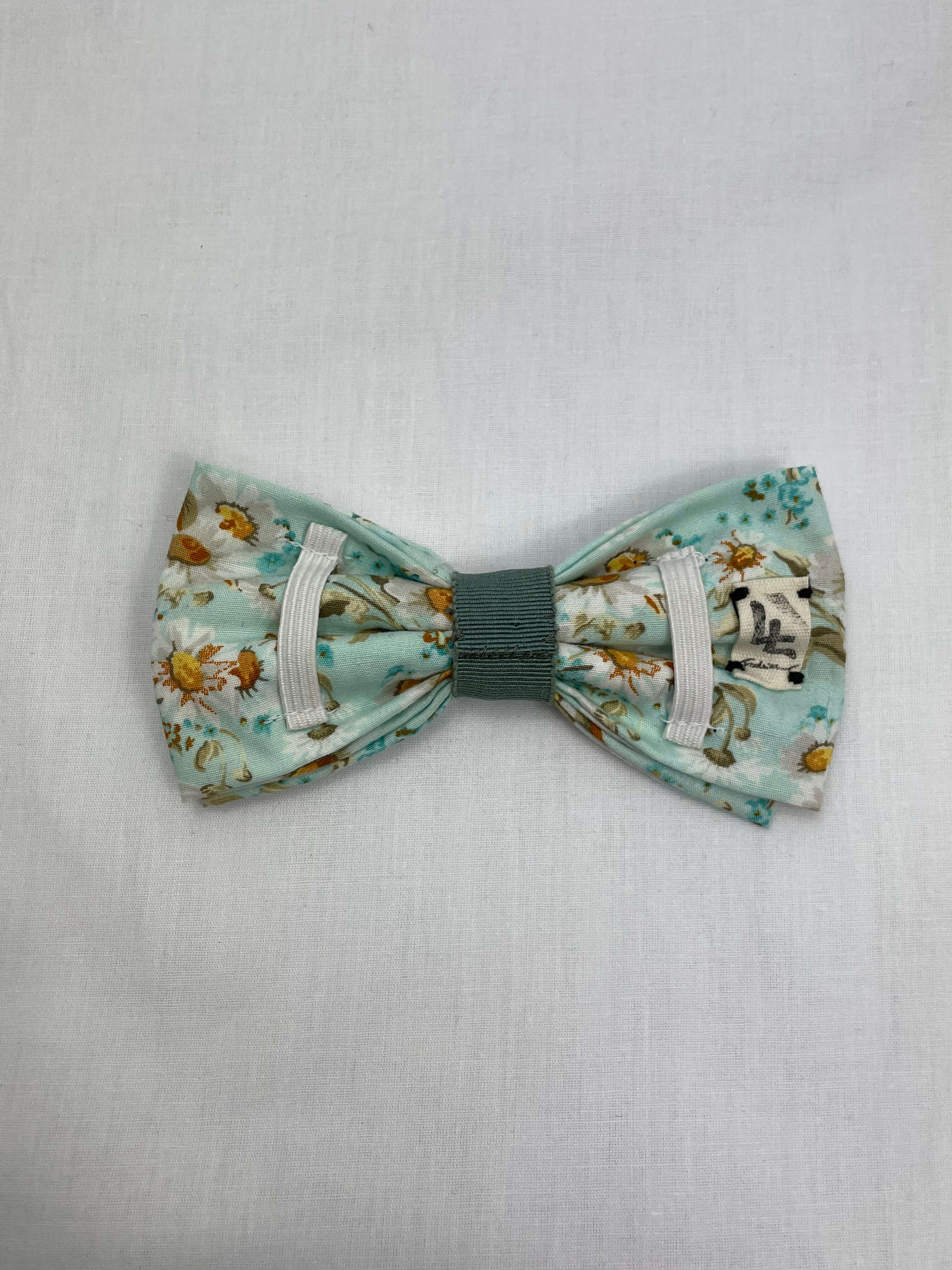 Hundfluga Ljusblå Blommig