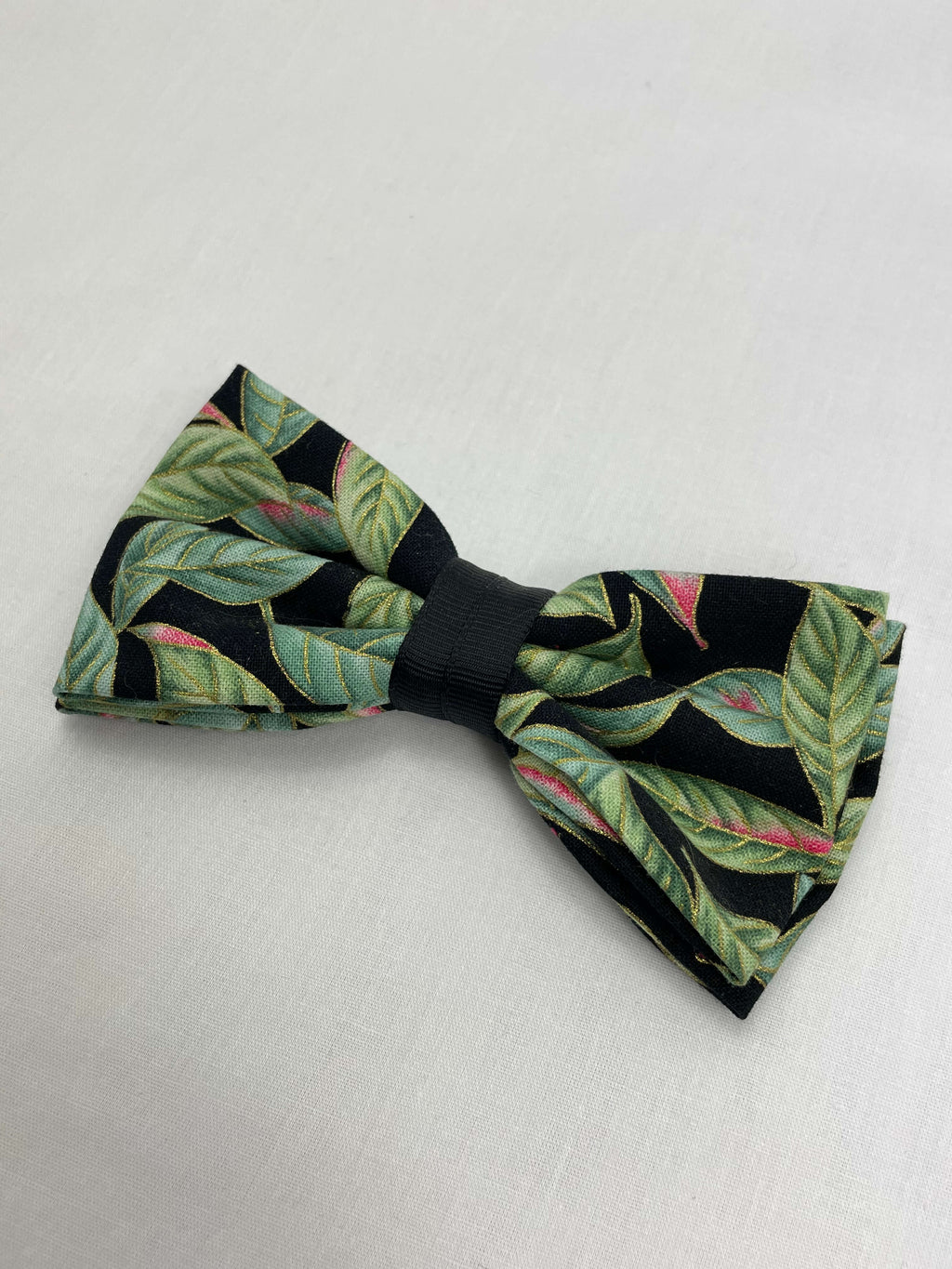 Hundfluga Svart Blad