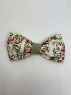 Hundfluga Vit Ljusrosa Blommig