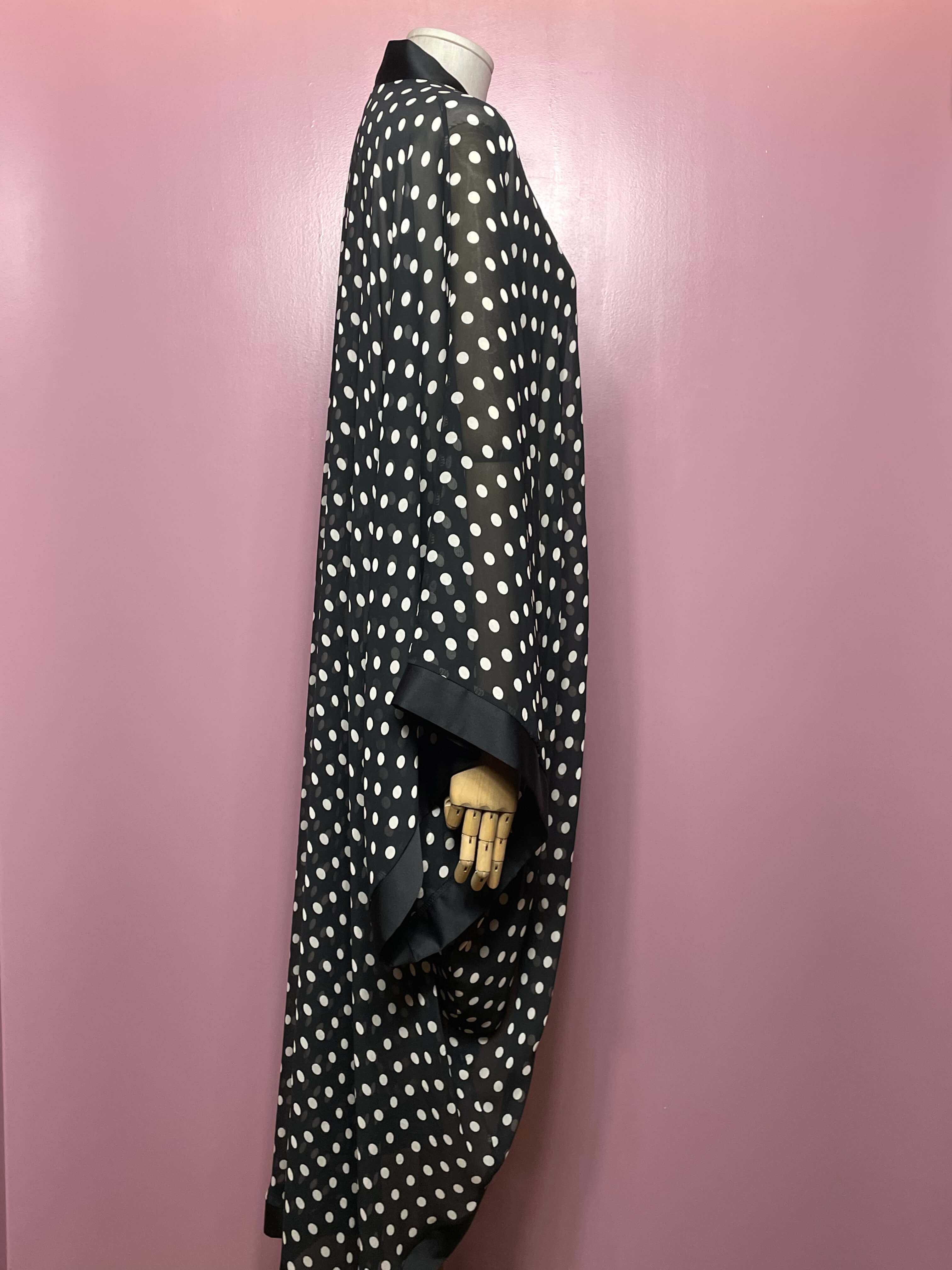 Kimono Svart Vit Små Prickar