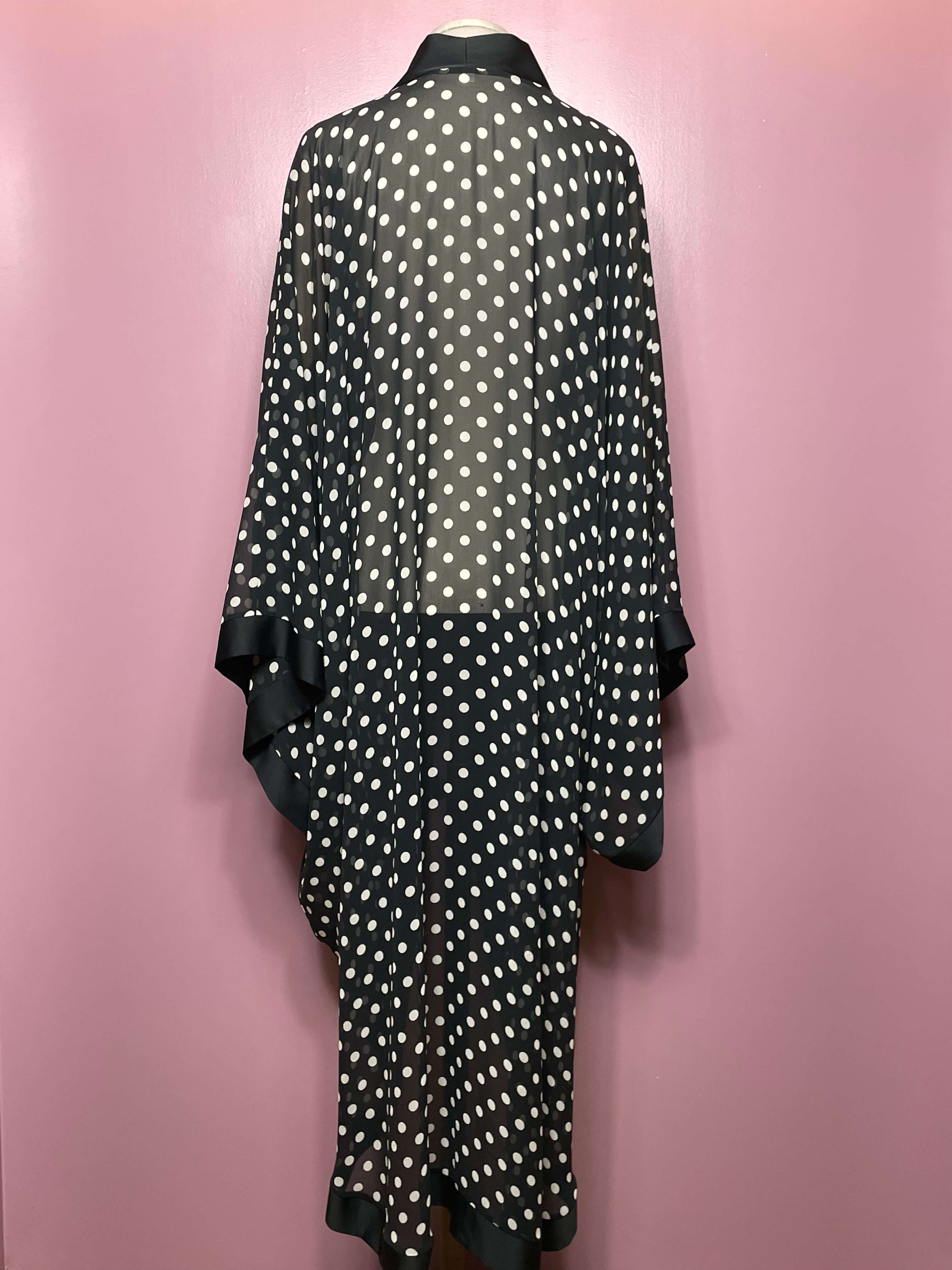 Kimono Svart Vit Små Prickar