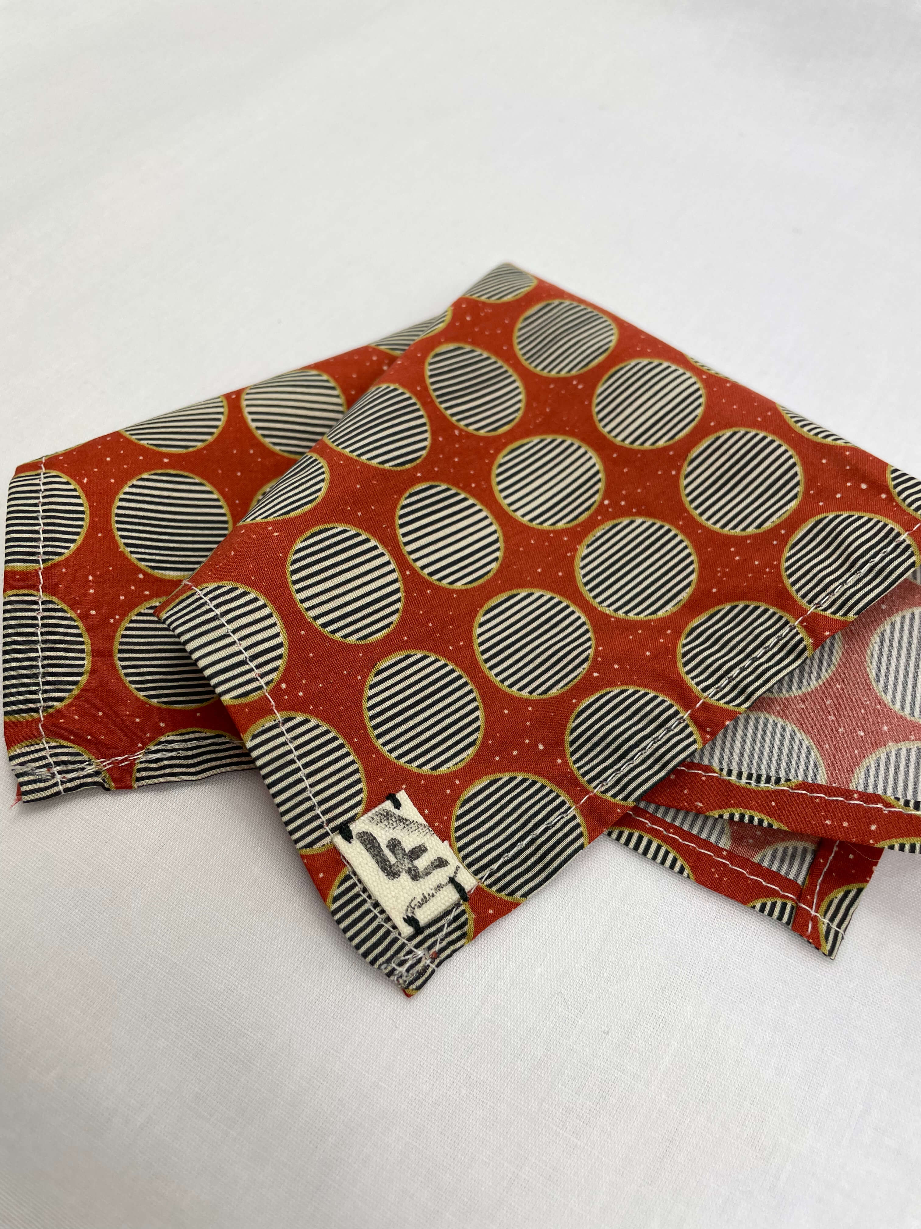 Näsduk Brun Cirklar