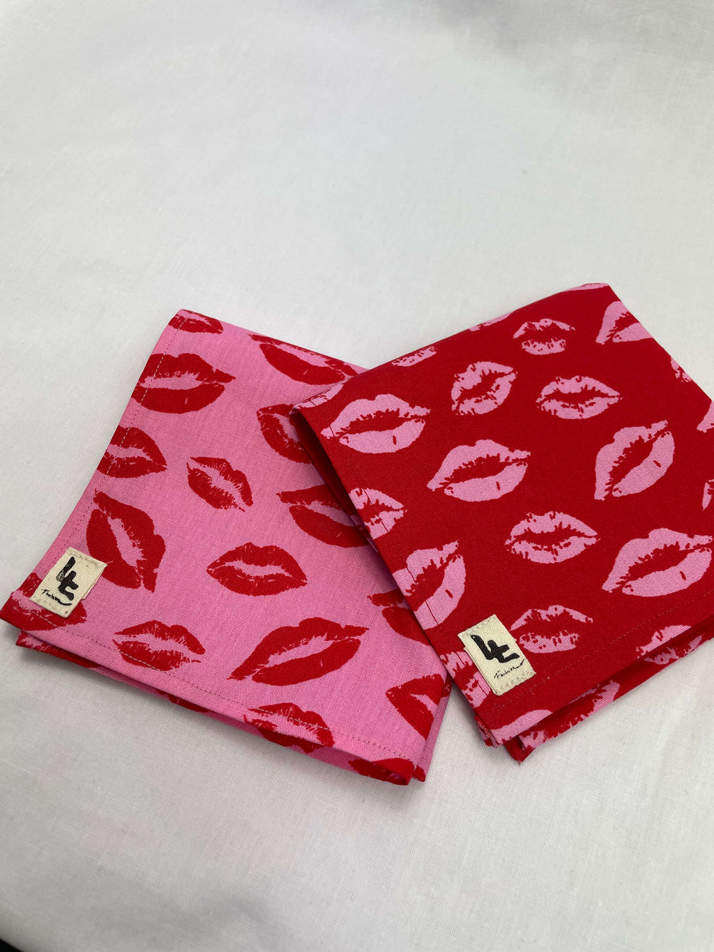 Näsduk Kyssmärken Grupp