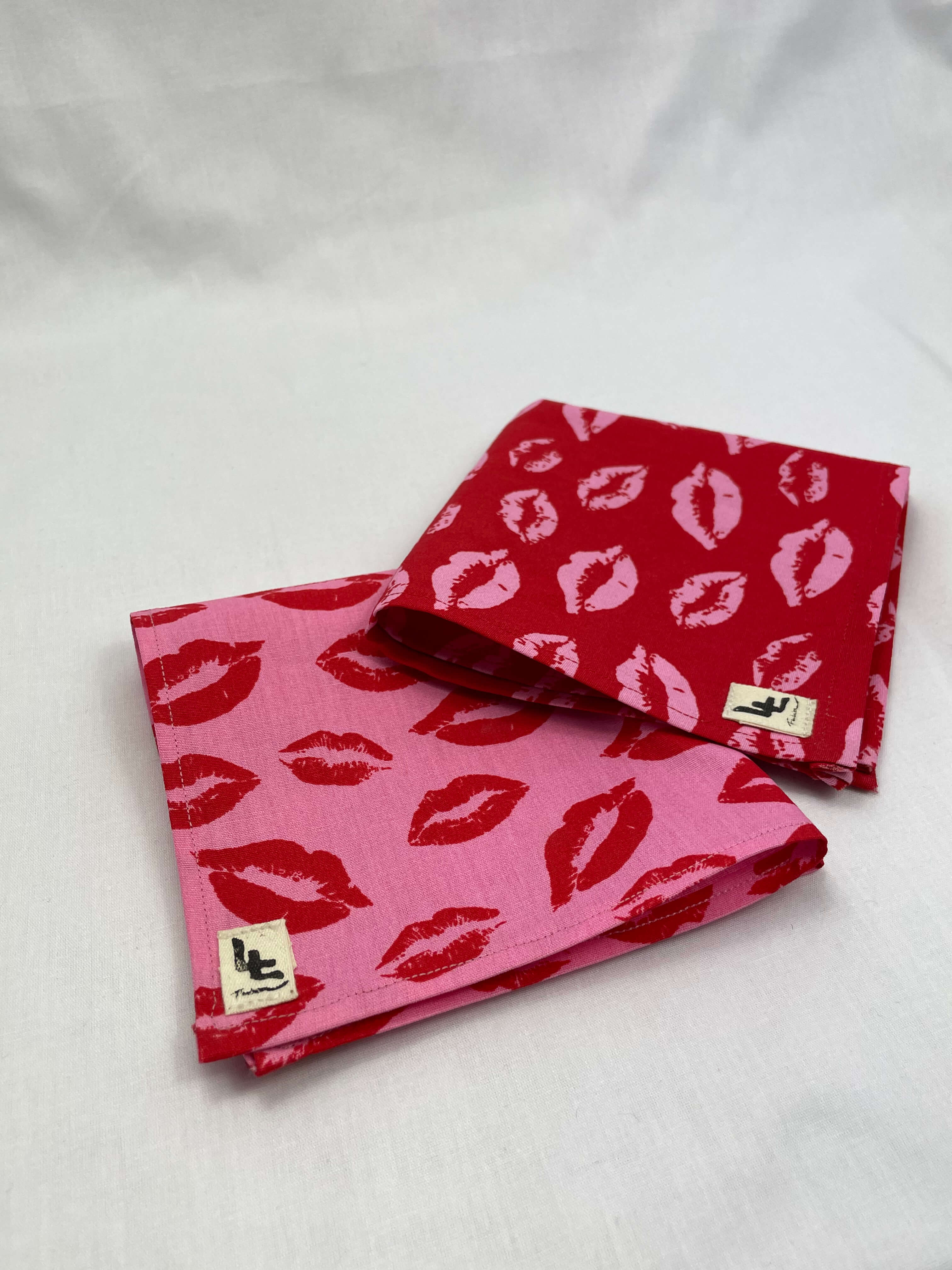 Näsduk Kyssmärken Grupp