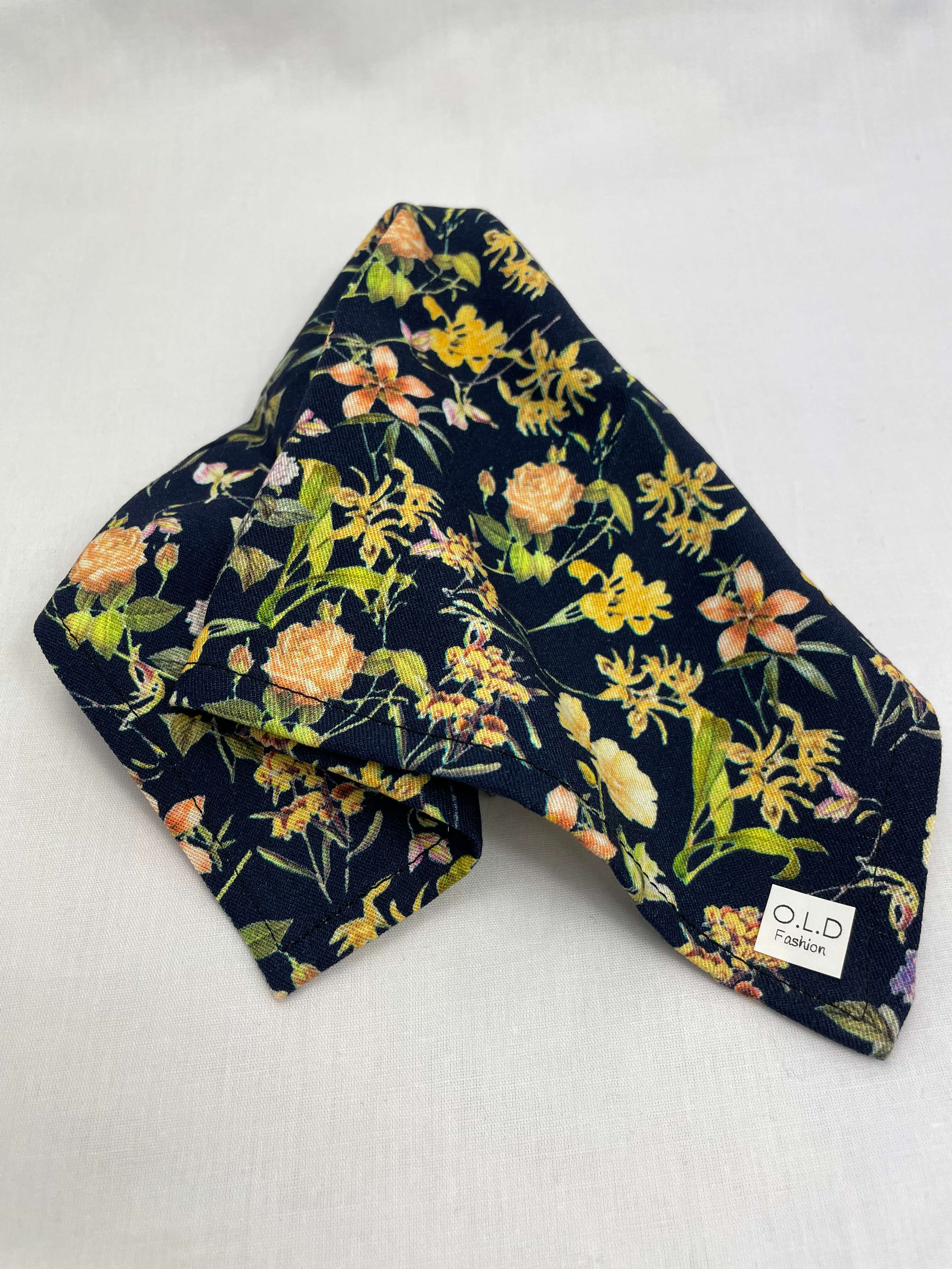 Näsduk Marinblå Blommig