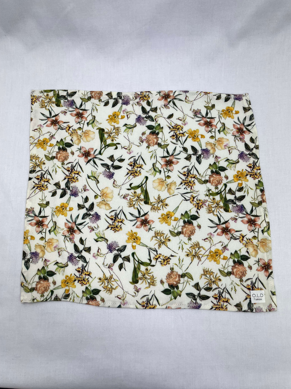 Näsduk OffWhite Blommor